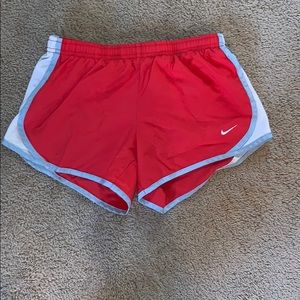 Youth Nike running shorts 💎